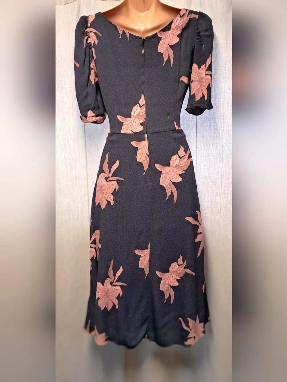 La Vie Floral Midi Dress Size S - Picture 2 of 3